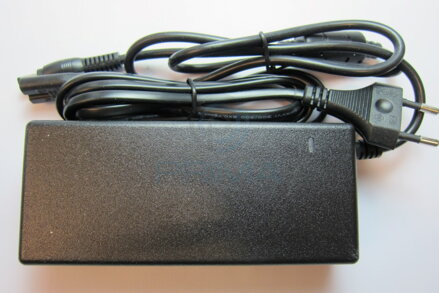 P120 Napájecí zdroj a síťová šňůra